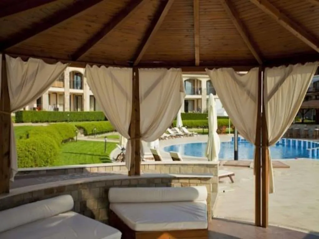 Paradise And Dune Resort Apartments In Green Life Sozopol